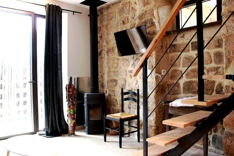 Hotel Le Pressoir de La Dev�ze