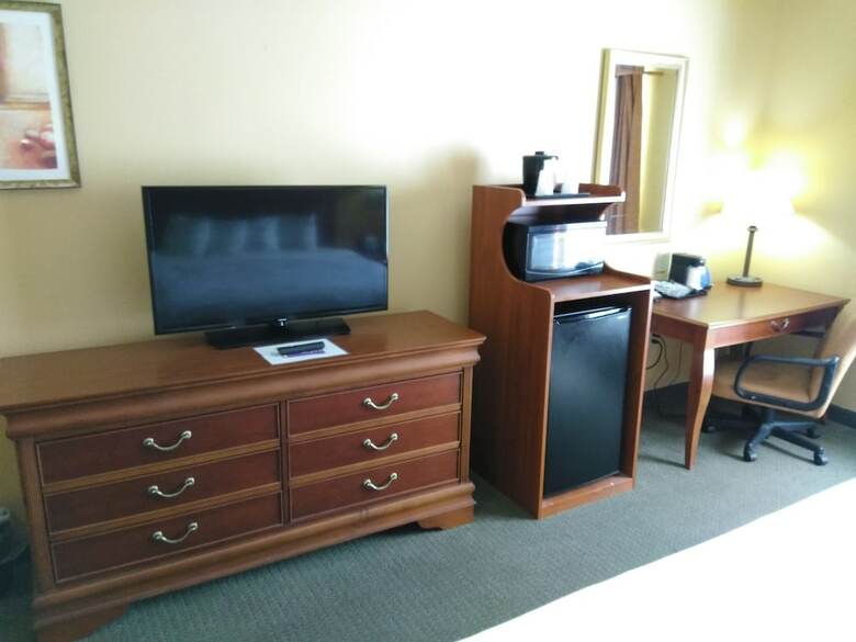 Hotel Baymont By Wyndham Clinton