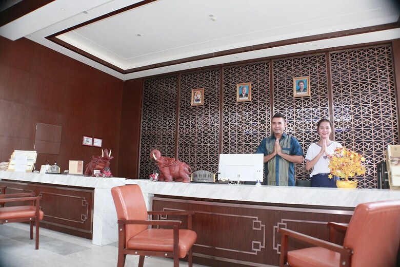 Sealong Bay Zhongqi Conifer Hotel