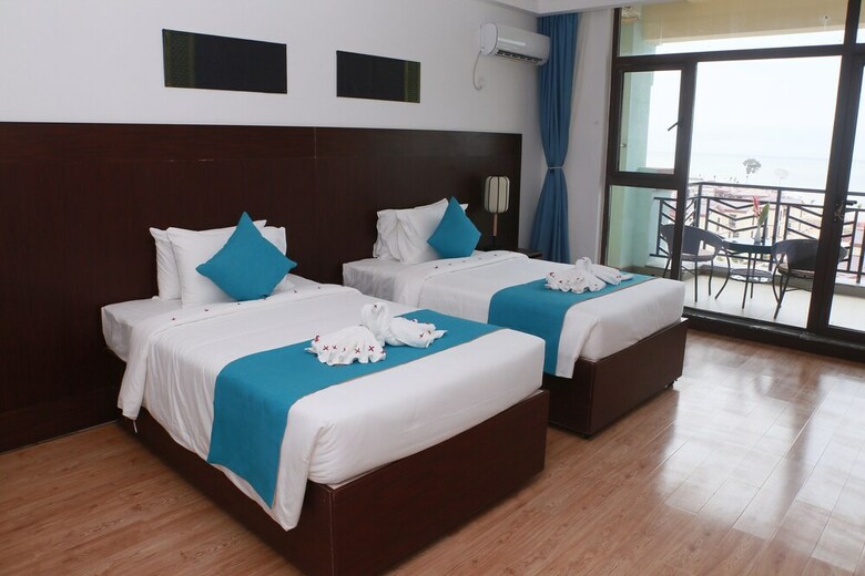 Sealong Bay Zhongqi Conifer Hotel