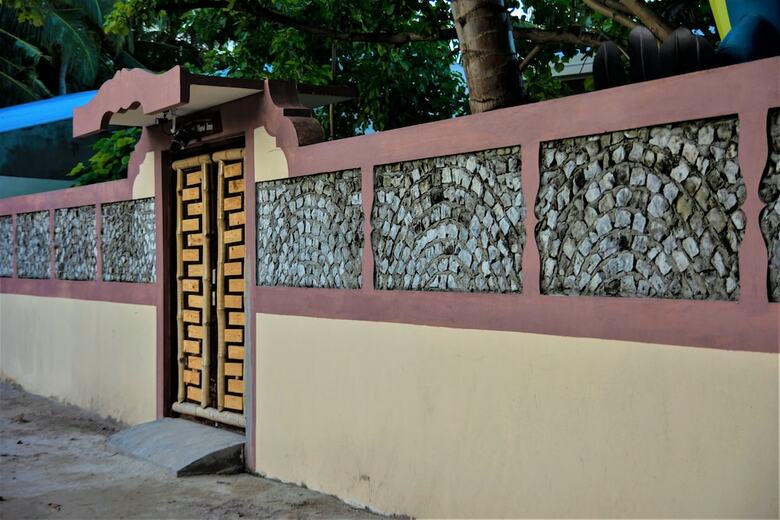 Hotel Kuri Beach View Inn