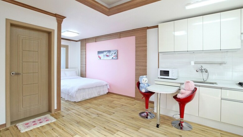 Tongyeong Good Day Pension