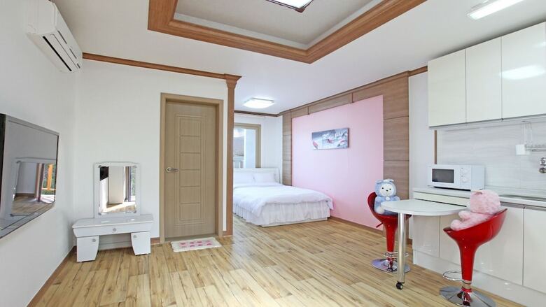 Tongyeong Good Day Pension