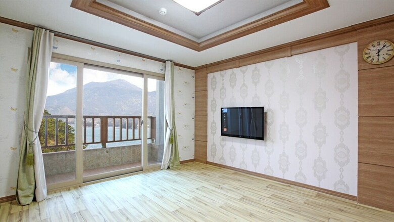 Tongyeong Good Day Pension
