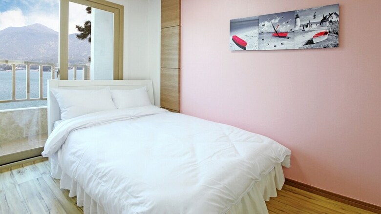 Tongyeong Good Day Pension