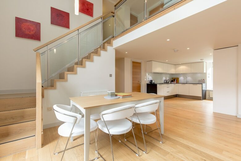 424 - Simpson's Loan Duplex Apartment