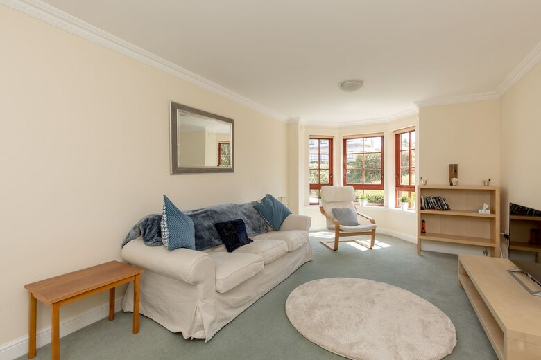 418 - Orchard Brae Avenue Apartment 3