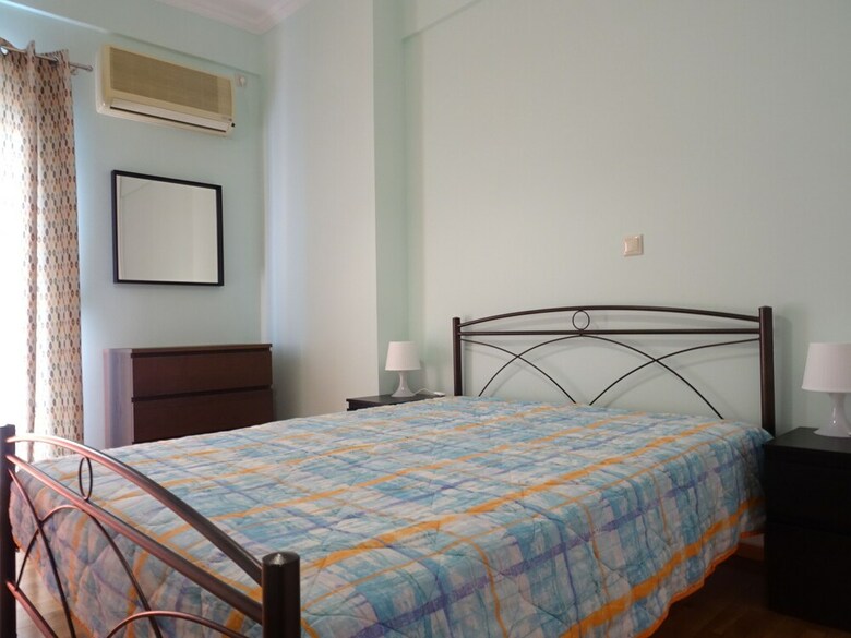 Modern Traditional Central Apartment