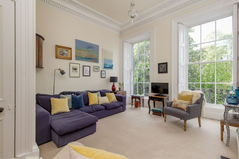 325 - Saxe Coburg Place Apartment