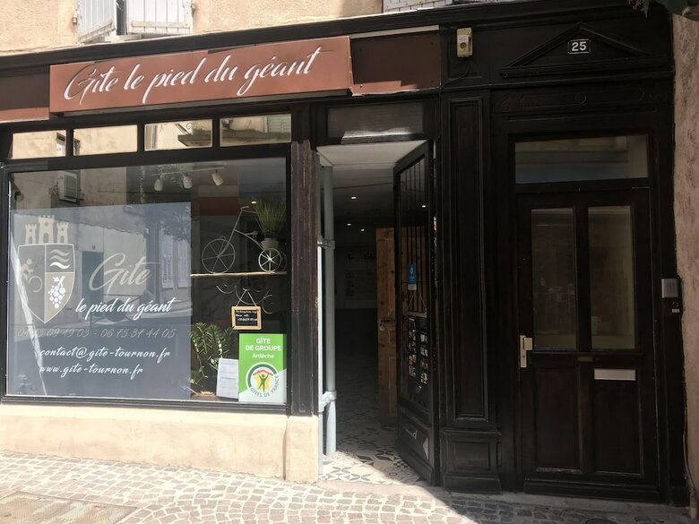 Hotel G�te Le Pied Du G�ant