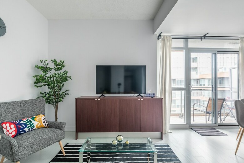 Skytree - Lakeside Condos Near Cn Tower