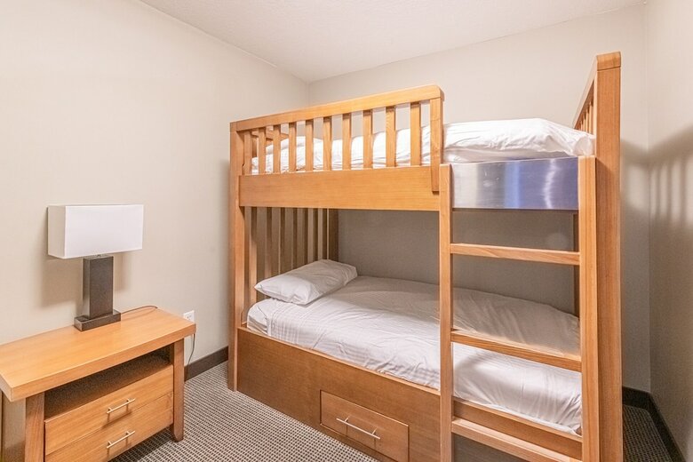 Copperstone Resort - Mountain View Suite