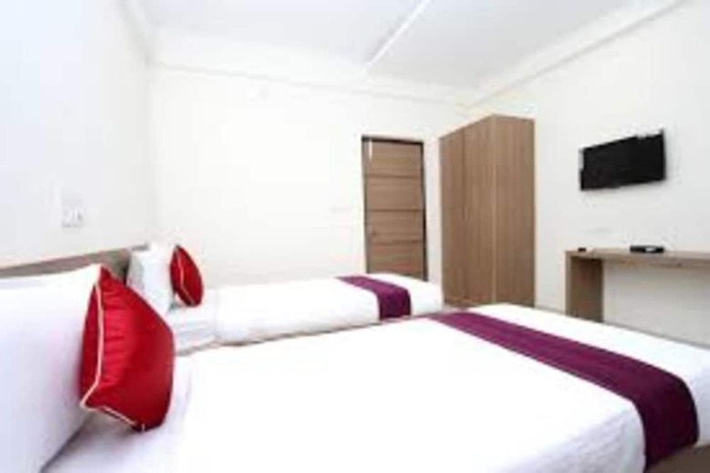 Hotel I Cloud Stay Inn
