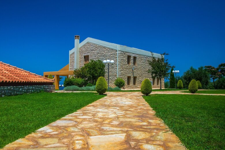 Enastron Villas