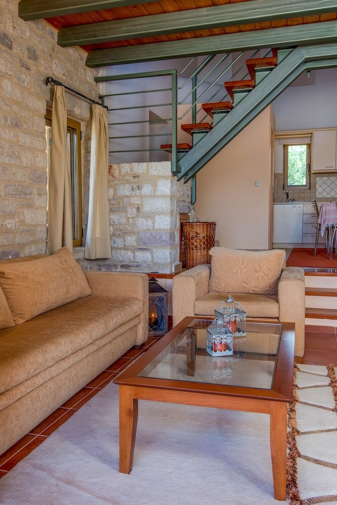 Enastron Villas