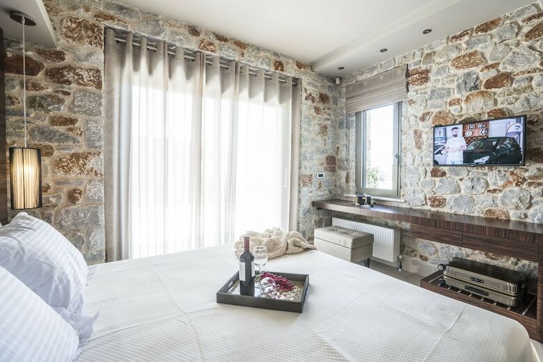 Ariadne Luxury Villa