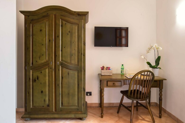 Hostal Plaza Rooms Ciampino