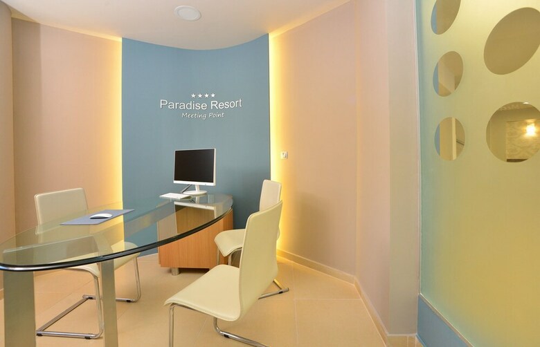 Hotel Paradise Resort
