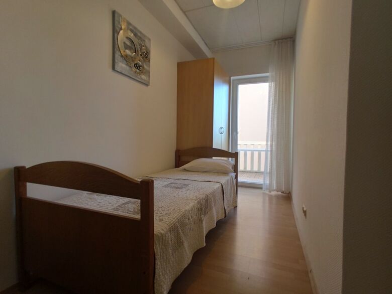 Hotel Beach Apartments With Pool