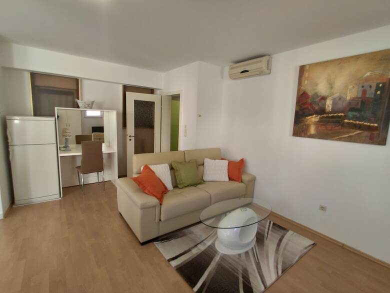 Hotel Beach Apartments With Pool