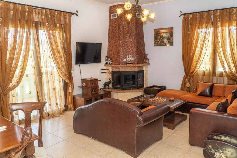 Eleni's Holidays House