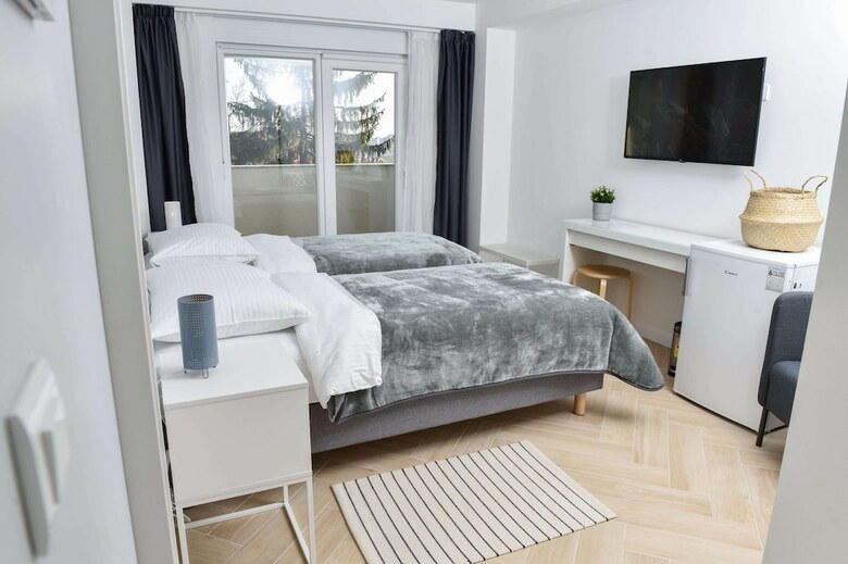 Hotel Rooms At Zajceva 34