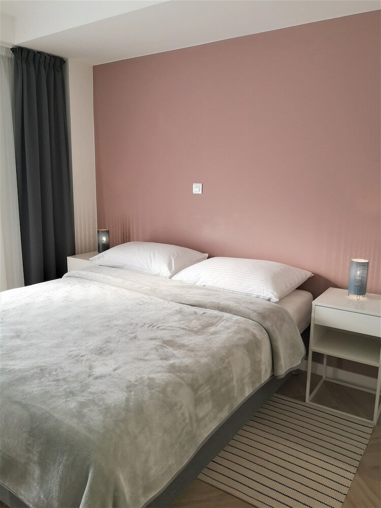 Hotel Rooms At Zajceva 34