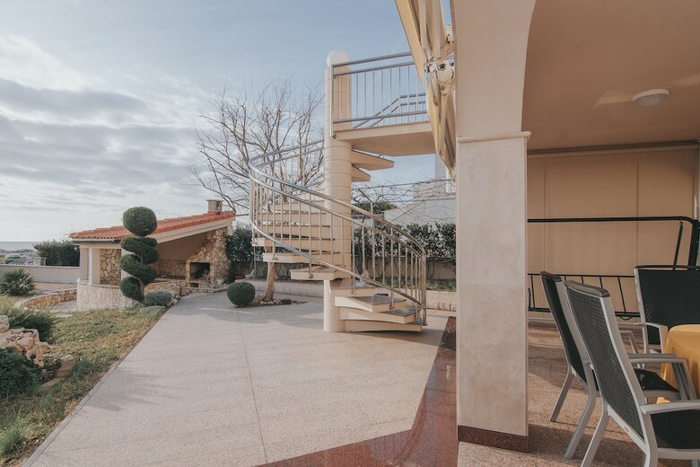 Pool Apartments Tolo