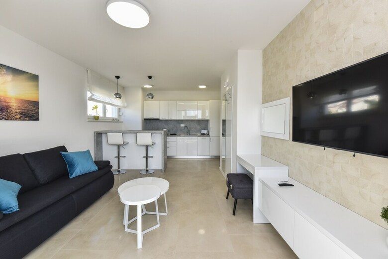 Hotel Pool Apartments Mare