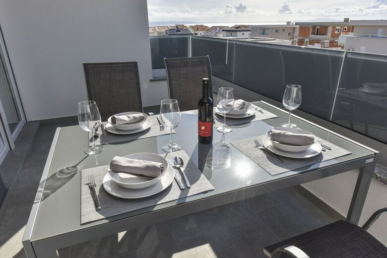 Hotel Pool Apartments Mare