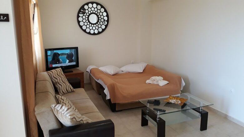 Iro's Sea View Apartments