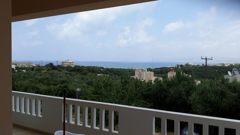 Iro's Sea View Apartments