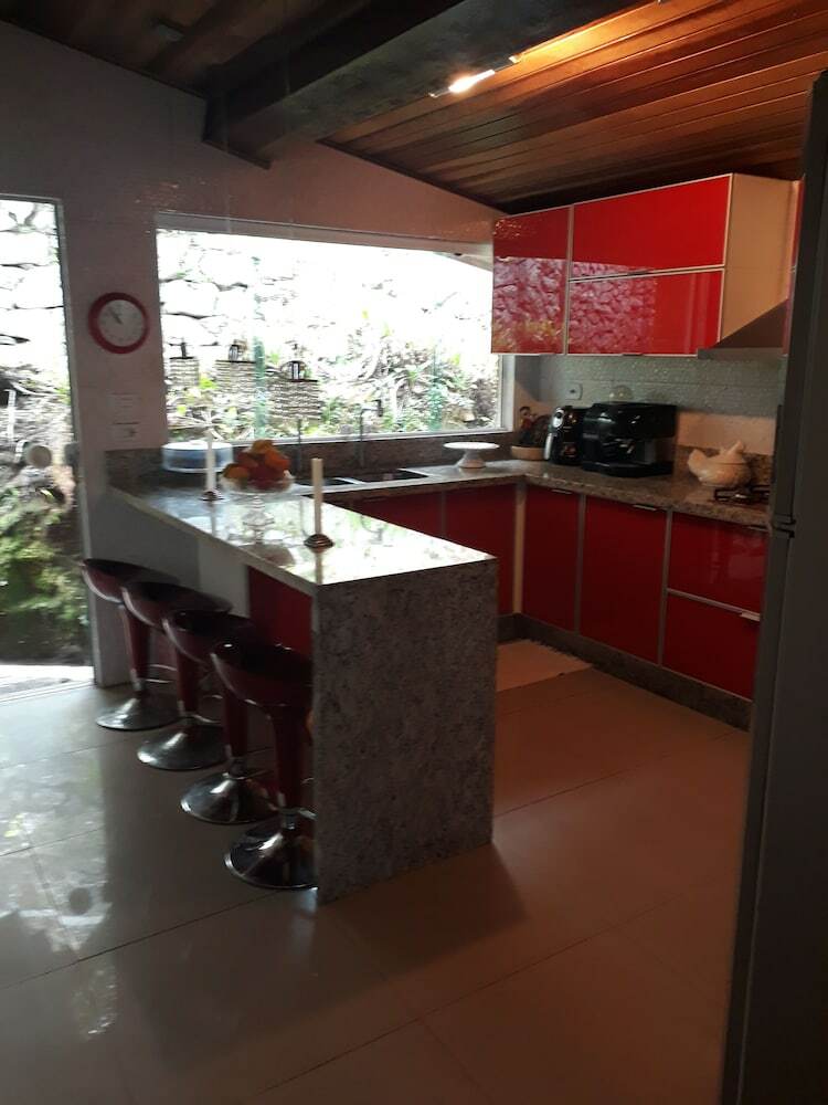 Casa de Valentina Com Espa�o Gourmet