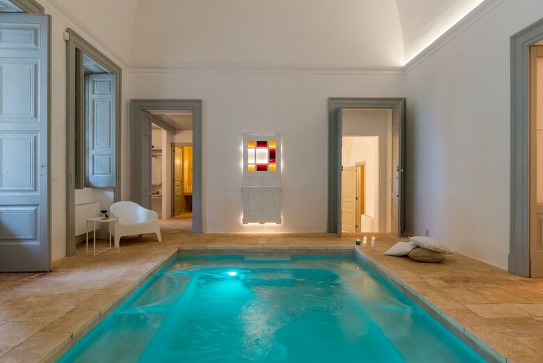 Villa Dimora Fumarola With Indoor Pool And Jacuzzi