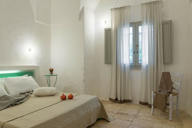 Villa Dimora Fumarola With Indoor Pool And Jacuzzi