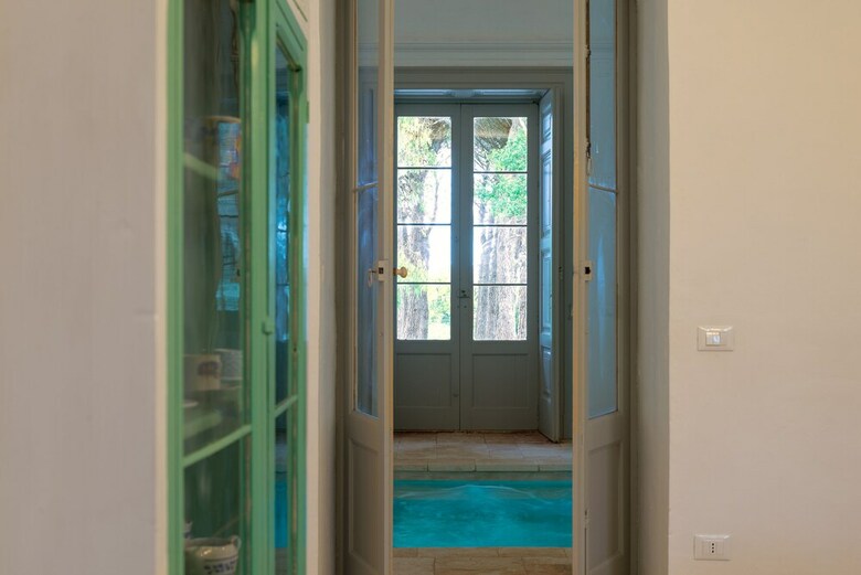 Villa Dimora Fumarola With Indoor Pool And Jacuzzi