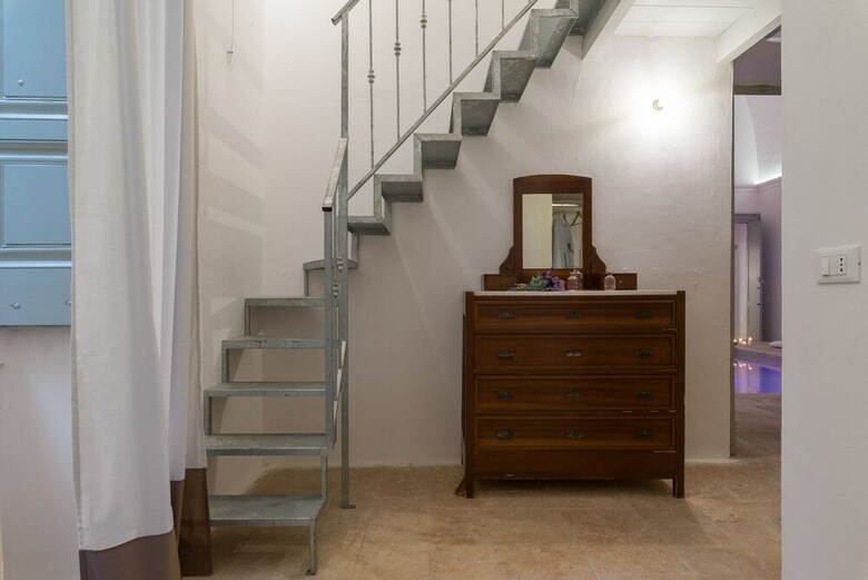 Villa Dimora Fumarola With Indoor Pool And Jacuzzi