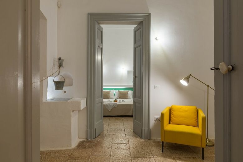 Villa Dimora Fumarola With Indoor Pool And Jacuzzi