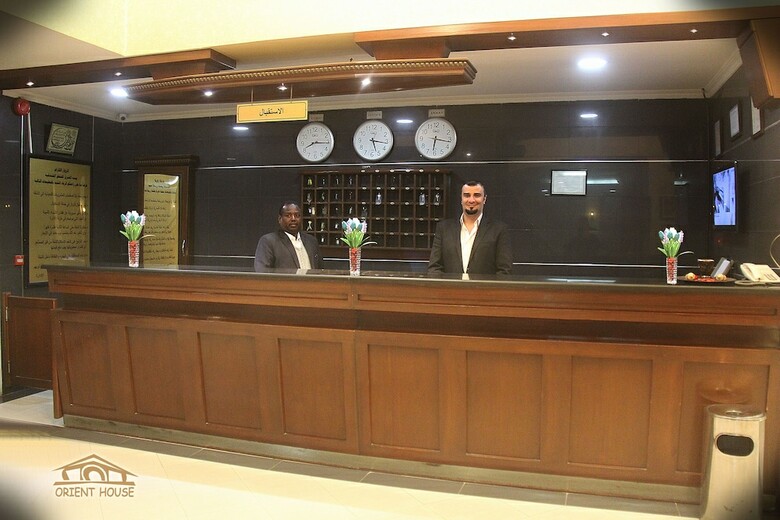 Aparthotel Orient House Hotel Suites