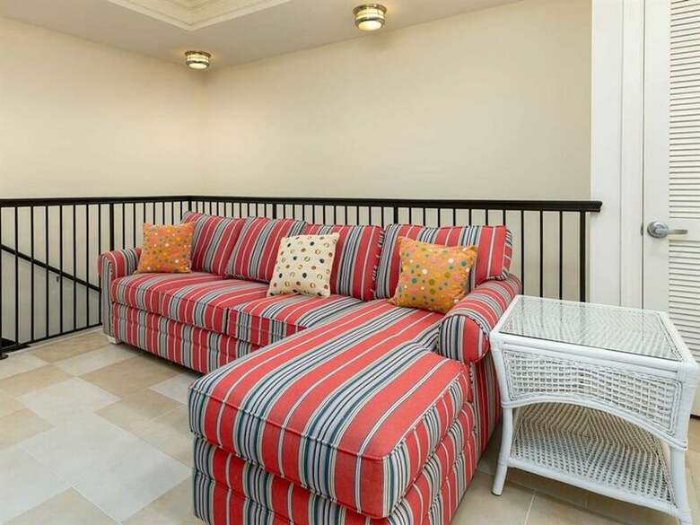 Escapes To The Shores By Meyer Vacation Rentals