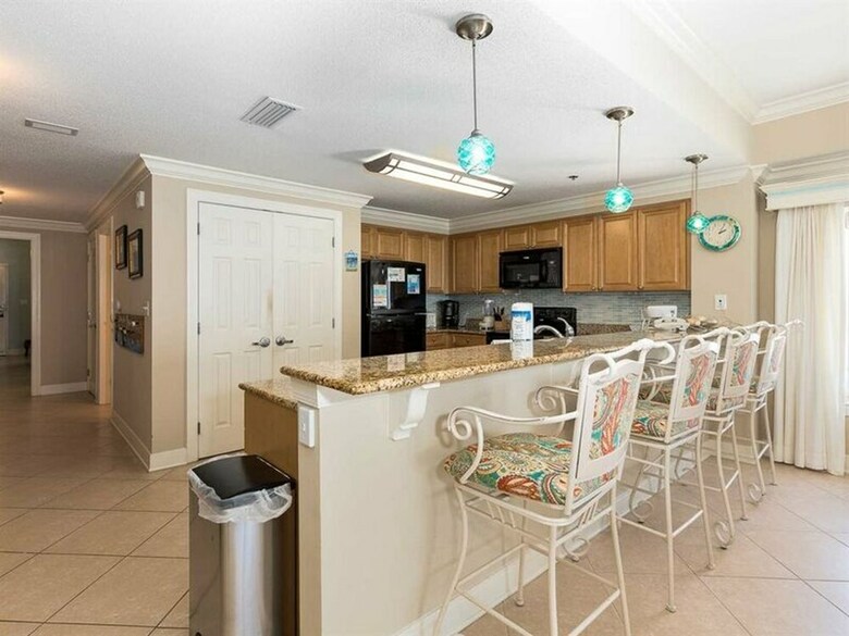 Escapes To The Shores By Meyer Vacation Rentals