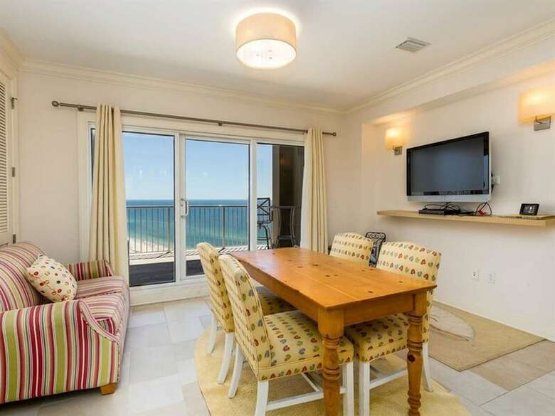 Escapes To The Shores By Meyer Vacation Rentals