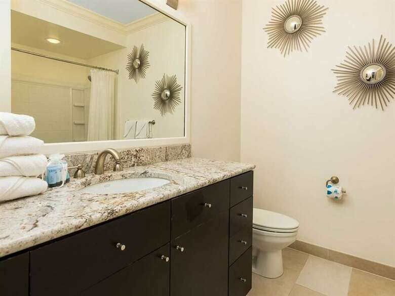 Escapes To The Shores By Meyer Vacation Rentals