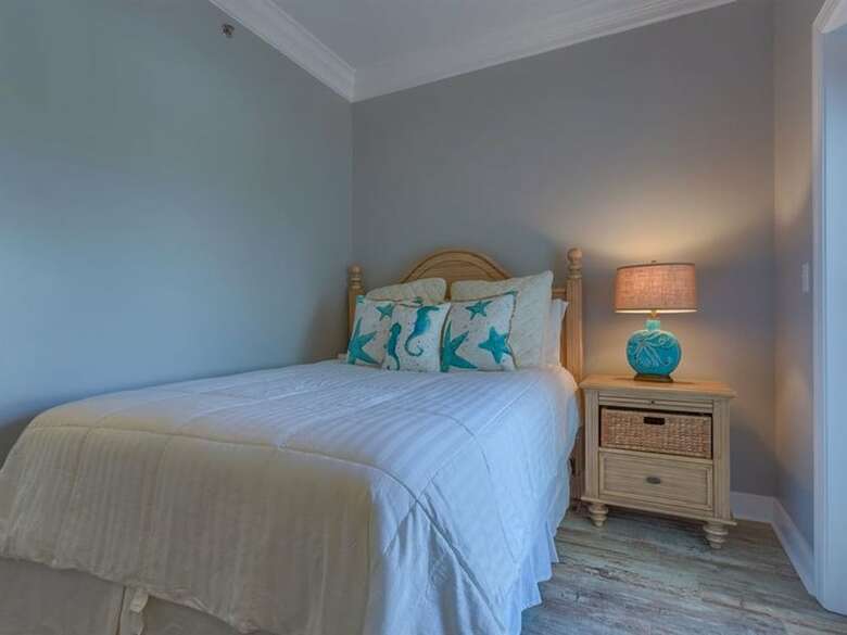 Escapes To The Shores By Meyer Vacation Rentals