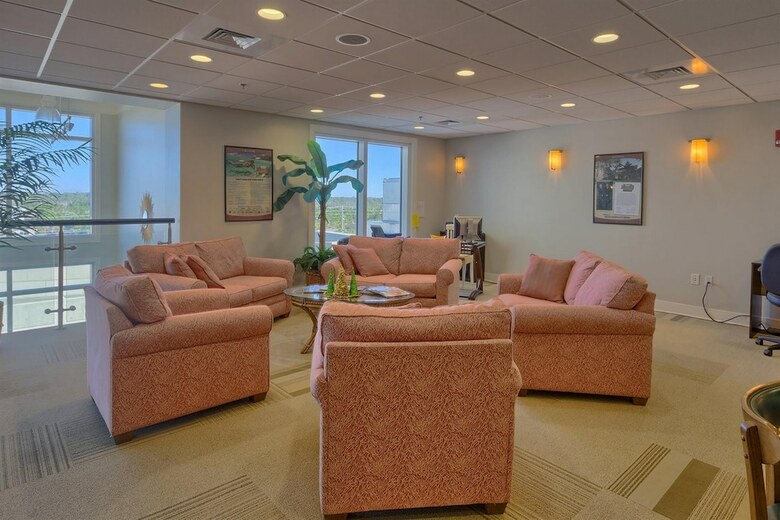 Escapes To The Shores By Meyer Vacation Rentals