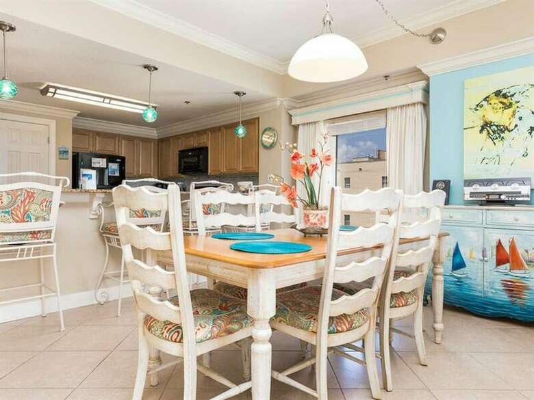 Escapes To The Shores By Meyer Vacation Rentals