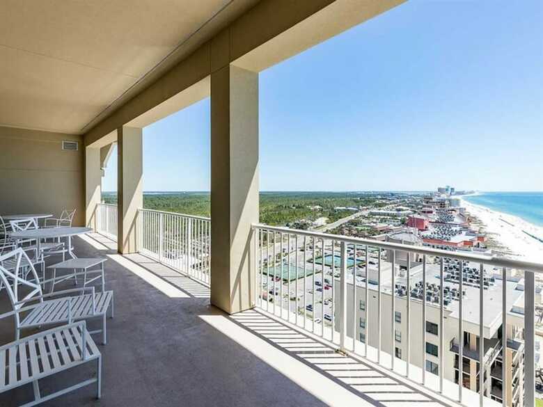 Escapes To The Shores By Meyer Vacation Rentals
