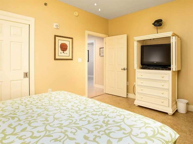 Escapes To The Shores By Meyer Vacation Rentals