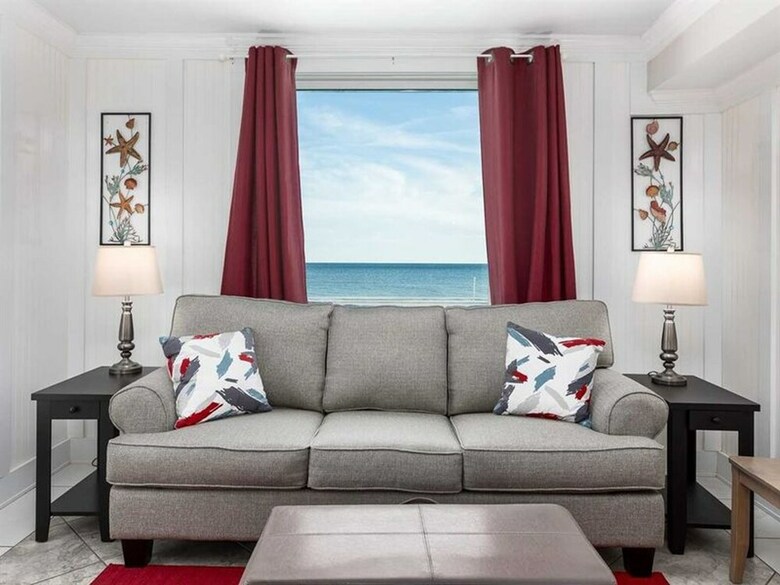 Castaways By Meyer Vacation Rentals