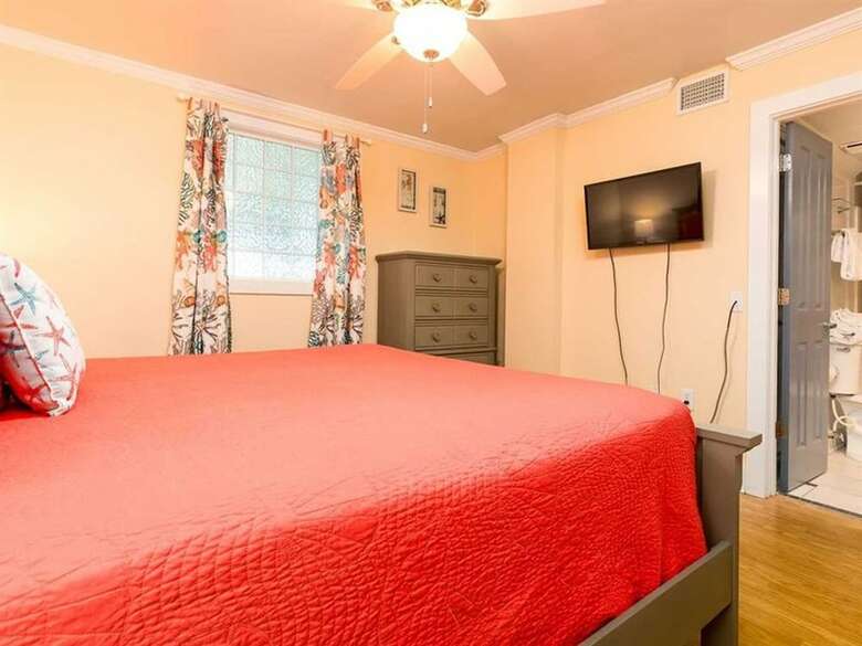 Castaways By Meyer Vacation Rentals